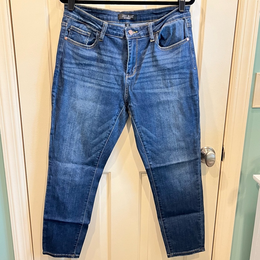 Judy Blue slim ankle jeans